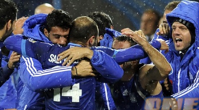 סלפינגידיס חוגג (רויטרס)