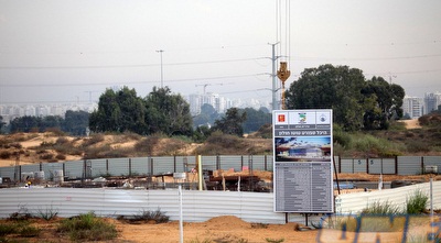 בניית הארנה בחולון (יוסי ציפקיס)