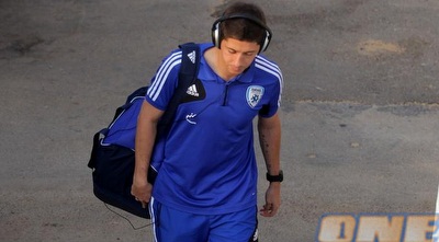 מאור מליקסון. &qout;אני אשב בצד ואהנה&qout; (יוסי ציפקיס)