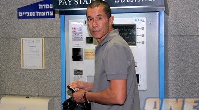 אלי טביב (יניב גונן) אלי טביב (יניב גונן)