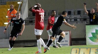 הורבאט בטירוף, דג´מבה דג´מבה תופס את הראש (יוסי ציפקיס)