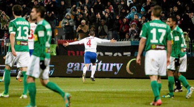 לירן כהן חוגג שוויון זמני (רויטרס)