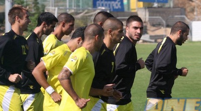 שחקני בית&qout;ר. (גיא בן זיו)