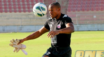 אוסטין אג´ידה. צריך לחזור לארץ למצב לא נעים (משה חרמון)