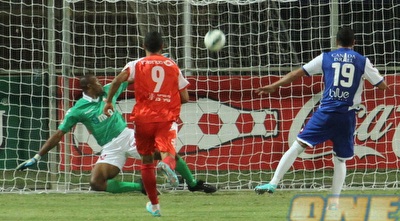 אבוחצירא מכניע את אג´ידה בפנדל (עמית מצפה)