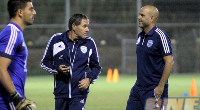 יוסי אבוקסיס ואלי גוטמן (יניב גונן)