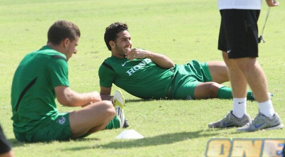 אייל גולסה ועידן ורד. הראשון יפתח, השני לא? (עמית מצפה) אייל גולסה ועידן ורד. הראשון יפתח, השני לא? (עמית מצפה)
