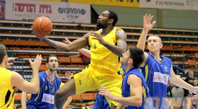 רייט. 17 ריבאונדים שלא עזרו לקבוצתו (משה חרמון)