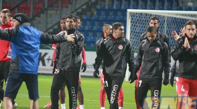 אימון הפועל בפלזן. הקור מקשה (האתר הרשמי)