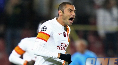 בוראק אילמז חוגג (רויטרס) בוראק אילמז חוגג (רויטרס)