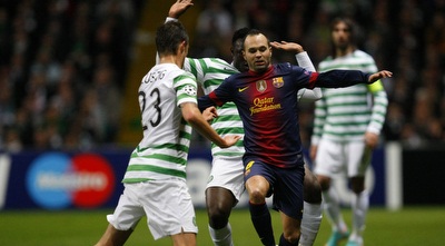 לוסטיג סוגר את אינייסטה (רויטרס) לוסטיג סוגר את אינייסטה (רויטרס)