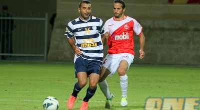 תמיר כחלון. סוג של דרבי עבור הקשר שגדל במכבי ת&qout;א (משה חרמון) תמיר כחלון. סוג של דרבי עבור הקשר שגדל במכבי ת&qout;א (משה חרמון)