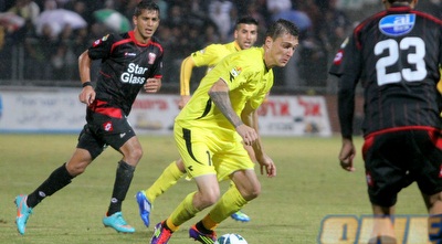 דומיניק גלאבינה. יחליף את בן שושן (יניב גונן)