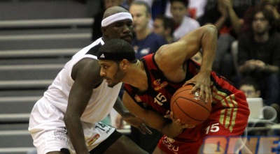 דאנקן מול ג´ונס (חגי ניזרי)