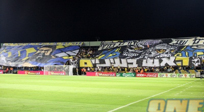 אוהדי מכבי ת&qout;א. הגיעו לאימון, ימלאו את בלומפילד (יוסי ציפקיס) אוהדי מכבי ת&qout;א. הגיעו לאימון, ימלאו את בלומפילד (יוסי ציפקיס)