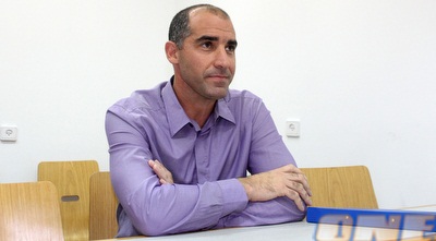 איציק קורנפיין (חגי ניזרי)