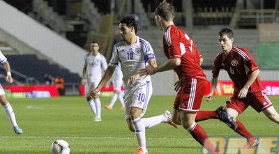 אייל גולסה דוהר (יוסי ציפקיס)