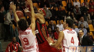 דאנקן עולה לסל (חגי ניזרי)