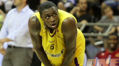 פרנק האסל (חגי ניזרי)