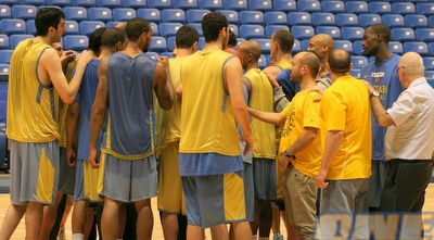 שחקני מכבי ת&qout;א (משה חרמון)