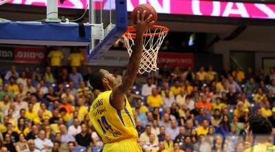 מלקולם תומאס מטביע (יוסי ציפקיס)