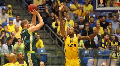 זוריץ´ מעל תומאס (יוסי ציפקיס)