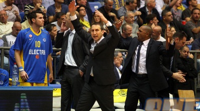 דייויד בלאט (יוסי ציפקיס)