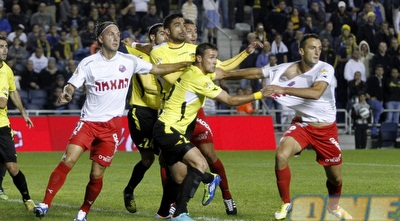 דינו שקבורץ ו-ולדימיר גלושצ´ביץ´ (יוסי ציפקיס)