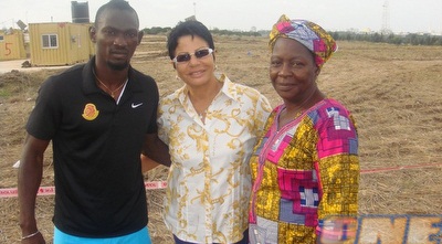 ג´וואן אושינאווה ואימו (האתר הרשמי של אשדוד) (ONE)