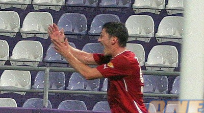 בורגיץ´ טוען לנגיעת יד (משה חרמון)