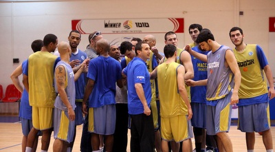 דייויד בלאט ושחקניו. רוצים לחזור לנצח (יוסי ציפקיס)