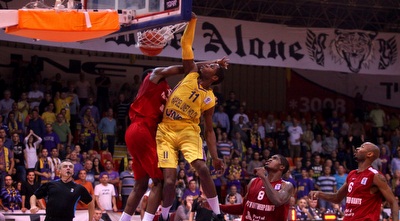 ג´רום דייסון (יוסי ציפקיס)