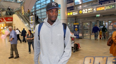 שון ג´יימס: &qout;ההופעה שלי לא מנחמת אותי&qout; (יוסי ציפקיס)