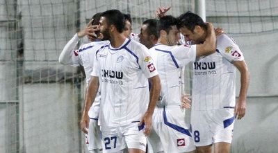 רמה&qout;ש חוגגת שער שלישי (יוסי ציפקיס) רמה&qout;ש חוגגת שער שלישי (יוסי ציפקיס)