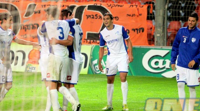 שחקני ק&qout;ש חוגגים (משה חרמון)