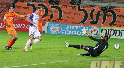 אבוחצירא כובש את השני (משה חרמון)