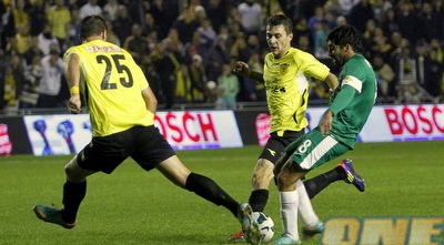 חן עזרא בועט (יוסי ציפקיס) חן עזרא בועט (יוסי ציפקיס)