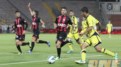 דור מיכה עובר את אושרי רואש (עמית מצפה)