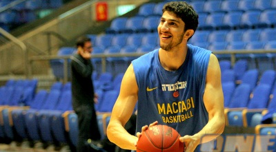 ליאור אליהו (משה חרמון)