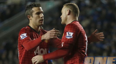 ואן פרסי ורוני חוגגים. הצילו את יונייטד (רויטרס)