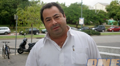 סיימון כץ- אחד מרוכשי הפועל ת&qout;א (חגי ניזרי) סיימון כץ- אחד מרוכשי הפועל ת&qout;א (חגי ניזרי)