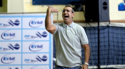 עמי נאווי (יניב גונן)