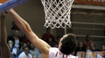 גרין עולה לסל. משחק לחימה מצוין שלו (יוסי ציפקיס) גרין עולה לסל. משחק לחימה מצוין שלו (יוסי ציפקיס)