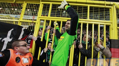 כריסטופר היימרות´ והקהל הגרמני לאחר ה-0:3 של פנרבחצ´ה (רויטרס)