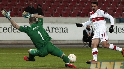 הרניק מחמיץ מול פטרסן (רויטרס)