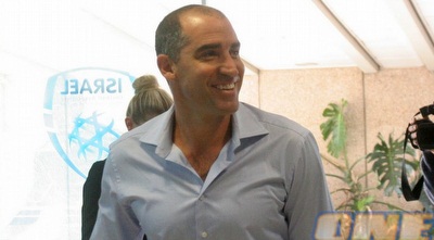 קורנפיין מגיע מחוייך (חגי ניזרי)