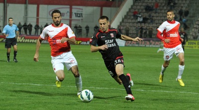 אלכסנדר דוידוב עובר את קלמי סבן (עמית מצפה) אלכסנדר דוידוב עובר את קלמי סבן (עמית מצפה)