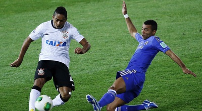 הנריקה מול קול (רויטרס) הנריקה מול קול (רויטרס)