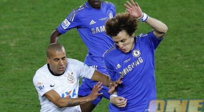 אמרסון ולואיז במאבק (רויטרס) אמרסון ולואיז במאבק (רויטרס)