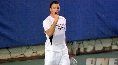 נועם אוקון חוגג ברגע הניצחון (משה חרמון)